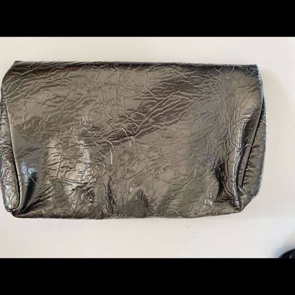 Old navy silver purse clutch - Picture 5 of 5
